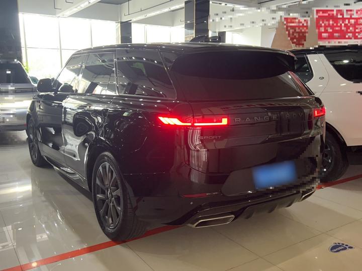 Range Rover Sport 2023 400PS Dynamic SE photo 6