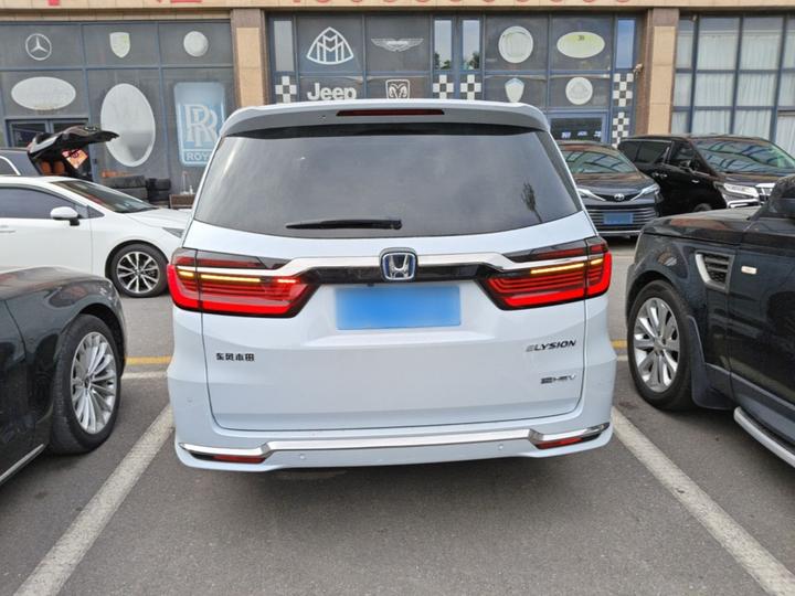 Elysion 2024 2.0L e:HEV Luxury photo 5