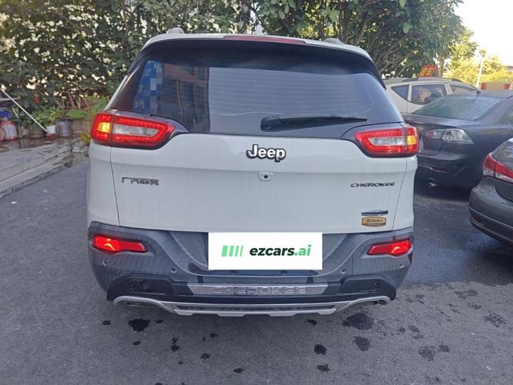 Cherokee 2016 2.4L Leading Smart photo 5