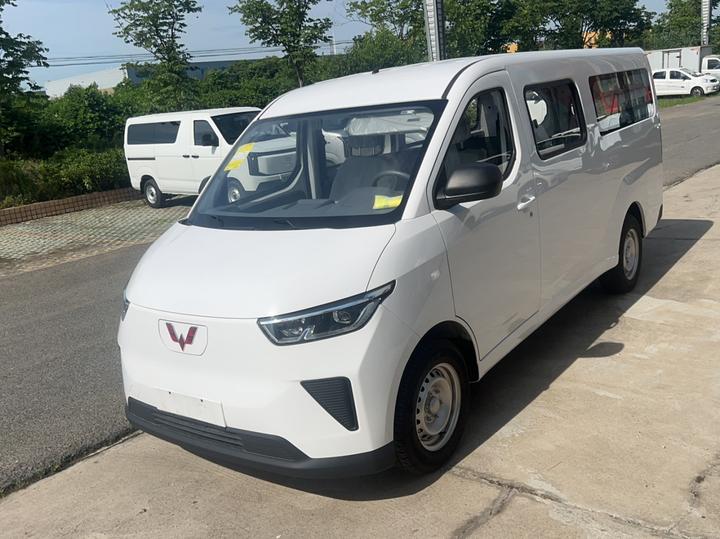 Wuling 2024 300km Comfort Bus 75kW