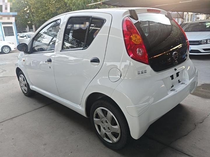 F0 2015 1.0L AMT photo 4