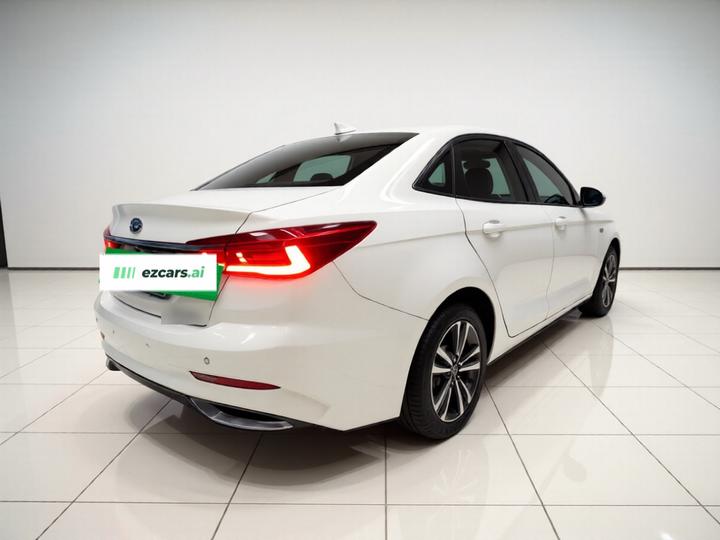 Escort 2021 1.5L AT photo 6