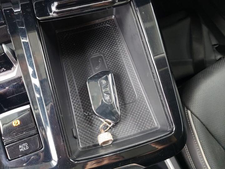 2021 530TSI AWD Flagship Pro photo 8