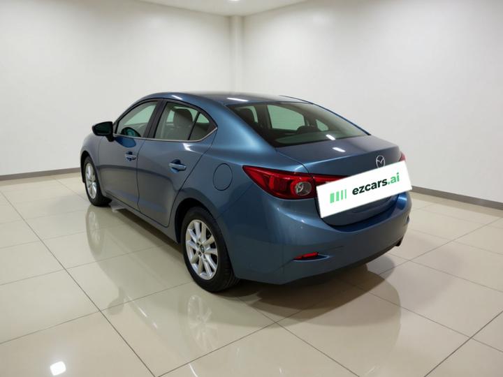 3 Axela 2017 Sedan 1.5L AT Luxury China V photo 4
