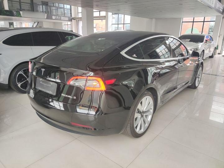 Model 3 2019 Standard Range RWD Upgraded photo 4