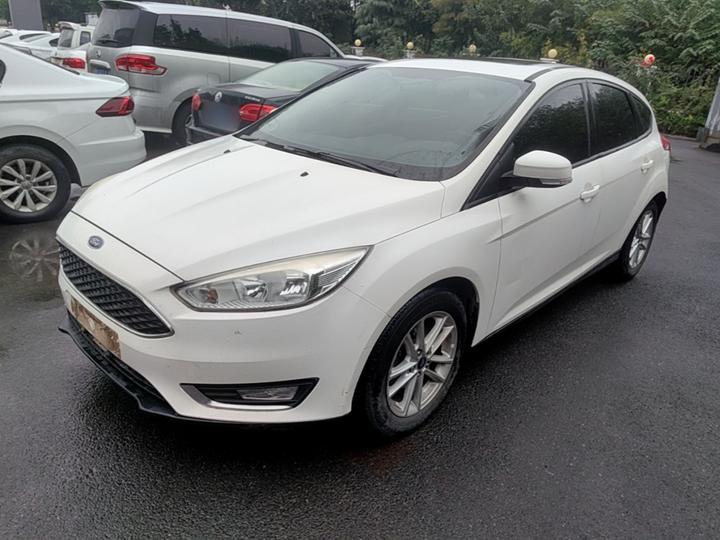 Focus 2017 Hatchback EcoBoost 125 AT Fashion