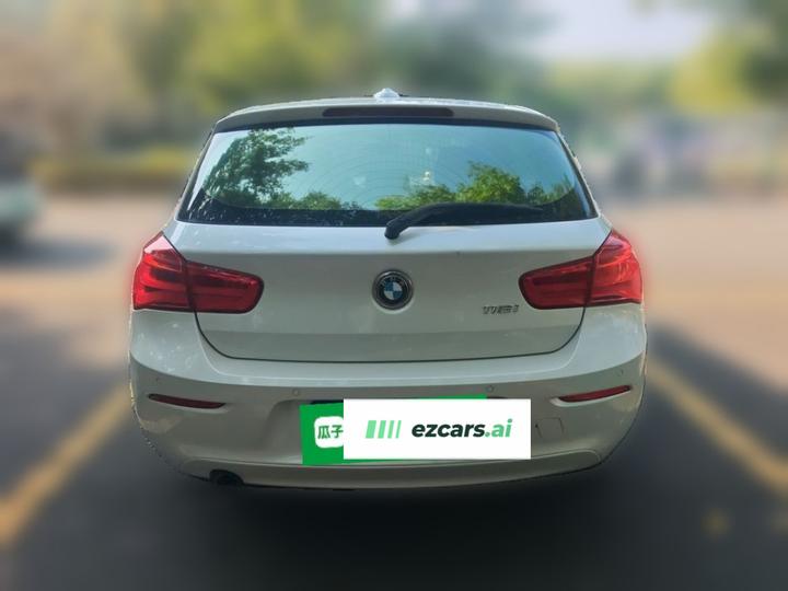 1 Series Imported 2015 118i Leading photo 5