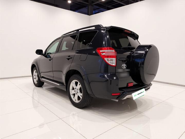 RAV4 2011 2.0L AT Luxury photo 4