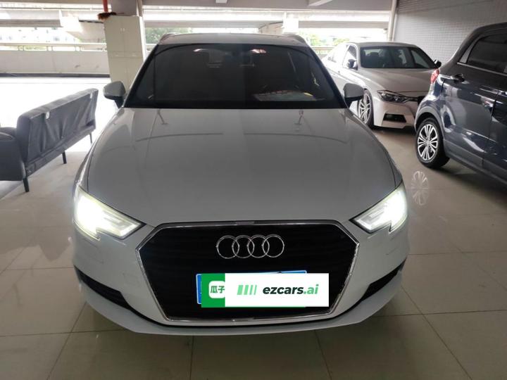 A3 2018 30 Anniversary Sportback 35 TFSI Progressive photo 2
