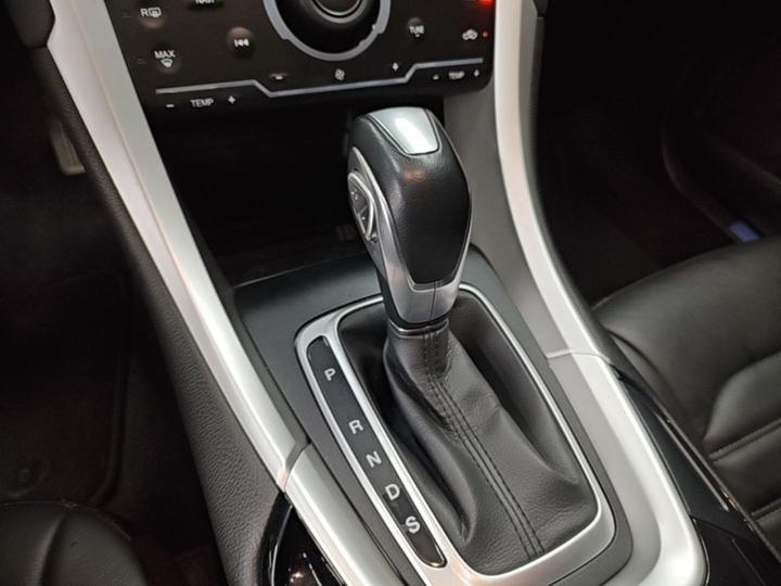 Mondeo 2013 1.5L GTDi180 Fashion photo 6