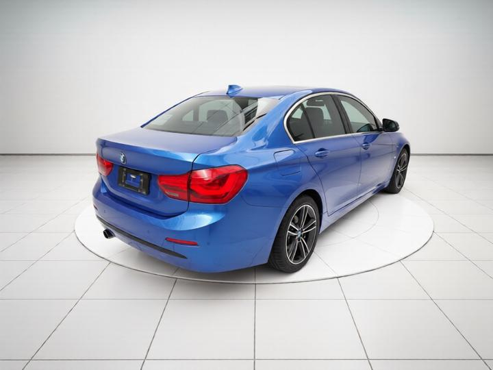 1 Series 2018 118i Sport photo 6