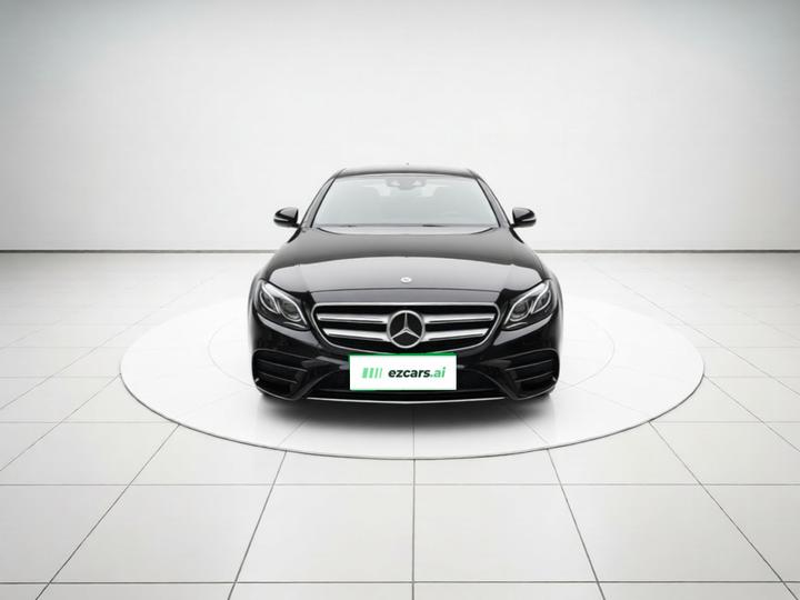 E-Class 2017 E 320 L Sport 4MATIC photo 2