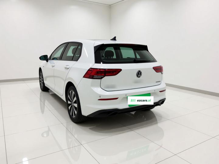 Golf 2023 200TSI DSG photo 4