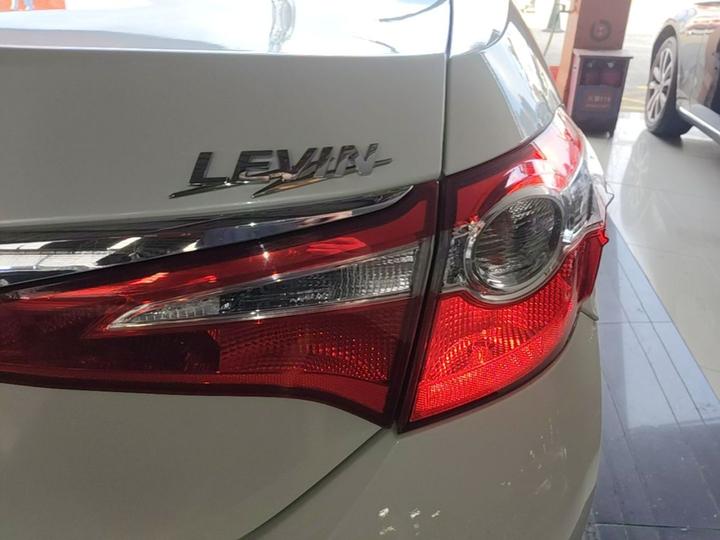 Levin 2015 1.6E CVT photo 7