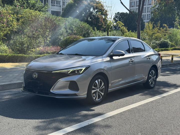 Eado 2020 PLUS NE 1.4T GDI DCT Premium