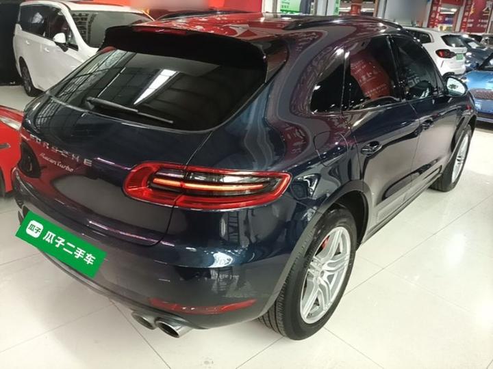 2017 Macan Turbo 3.6T photo 4