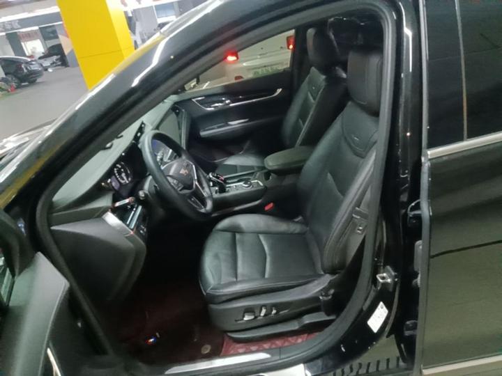 XT5 2020 28T Luxury photo 7