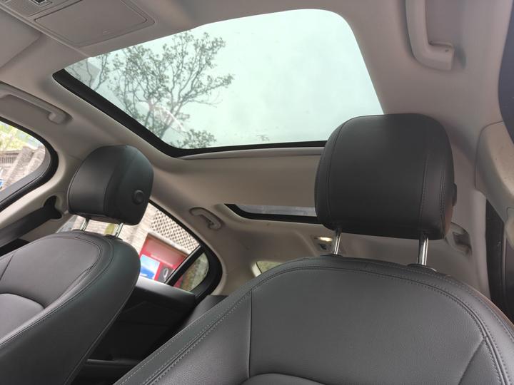 XEL 2020 2.0T 200PS S Progressive photo 8