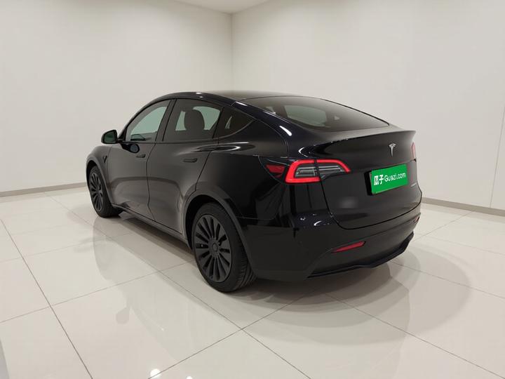 Model Y 2022 Facelift RWD photo 4