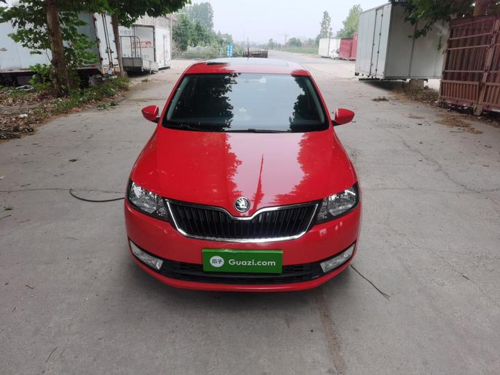 Rapid Spaceback 2016 Facelift 1.6L AT photo 2