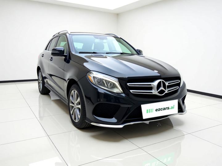 GLE Imported 2016 GLE 300 d 4MATIC photo 3