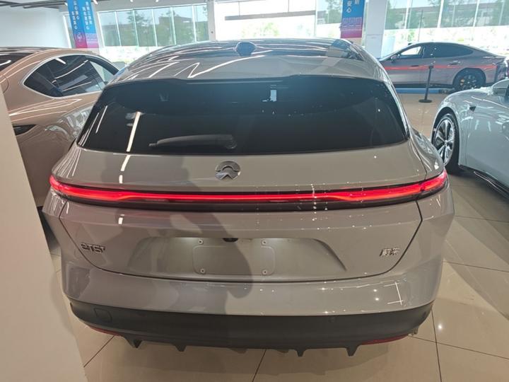 ET5T 2024 75kWh Touring photo 5