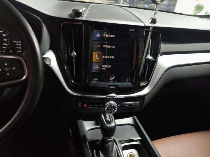 XC60 2021 T5 AWD Luxury photo 8