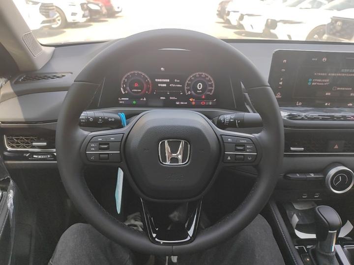 2023 260TURBO photo 6