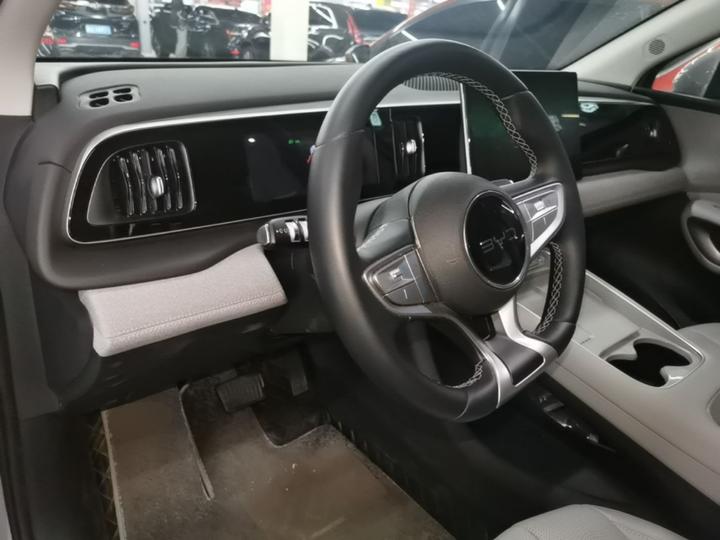 Hiace 05 EV 2025 520KM photo 2