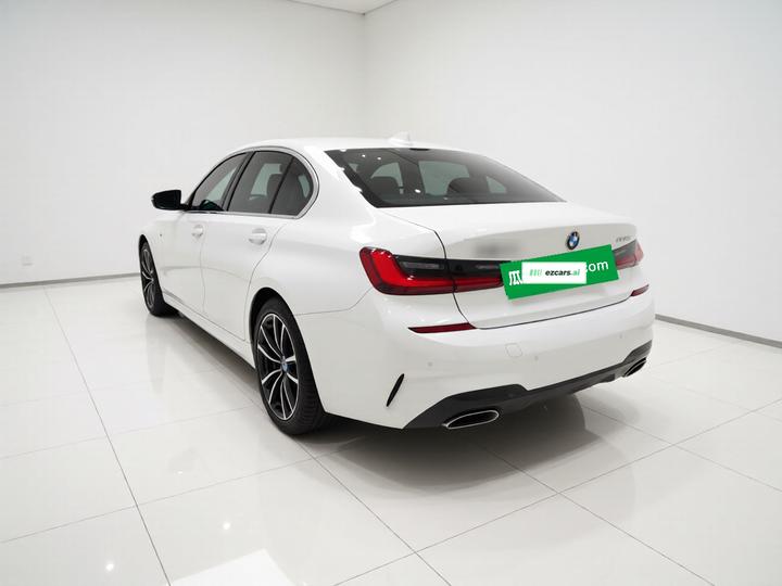 3 Series 2022 325Li M Sport Package photo 4
