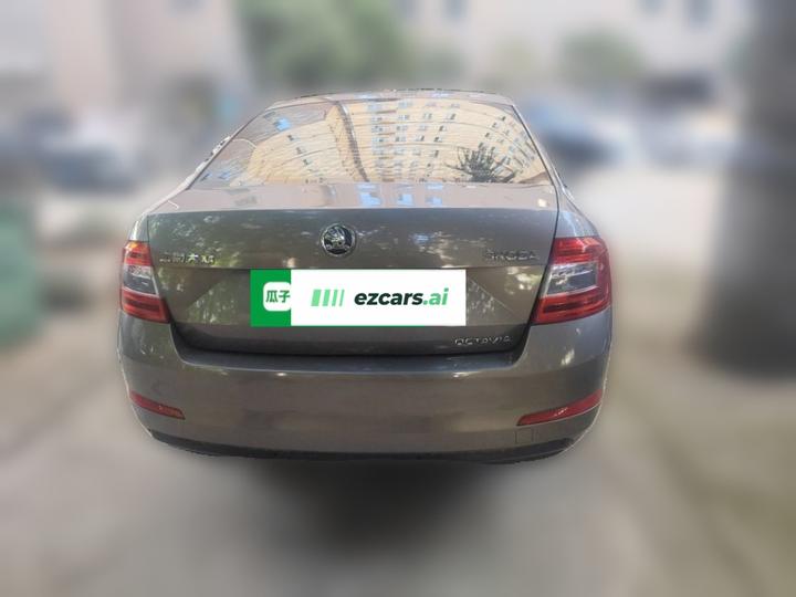 Octavia 2015 1.6L AT photo 5