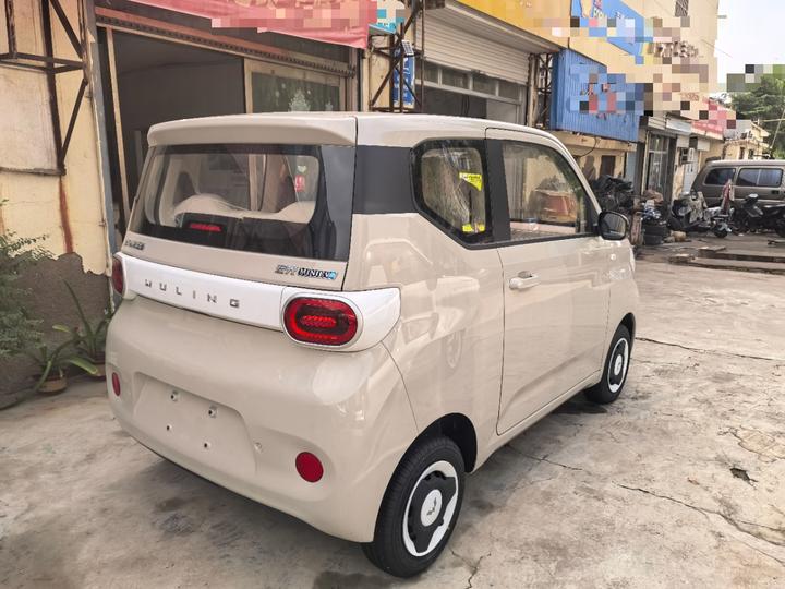 Hongguang MINIEV 2024 3rd Gen 215km photo 6