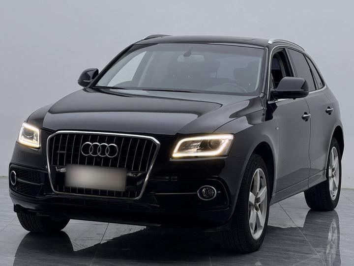 Q5 2017 Plus 40 TFSI Progressive photo 2