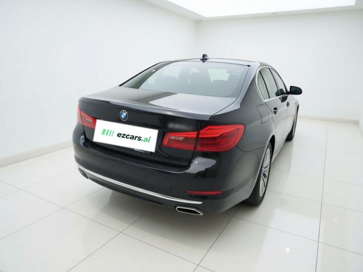 5 Series 2019 525Li Luxury photo 4