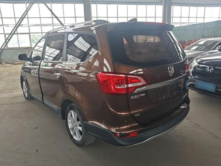 730 2016 1.8L iAMT Luxury 7-Seater photo 4