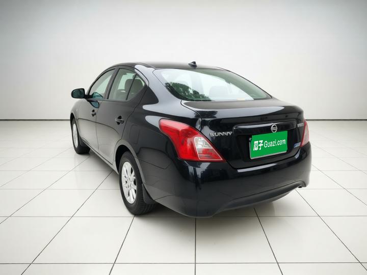 2015 1.5XE CVT Comfort photo 4
