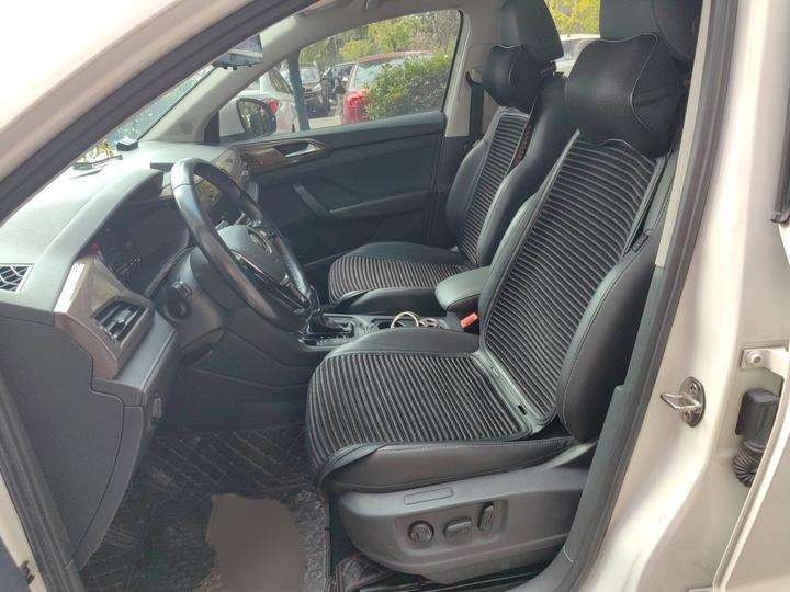 Tharu 2022 280TSI RWD Luxury photo 7
