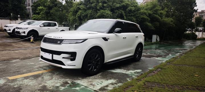 Range Rover Sport 2024 400PS Dynamic SE