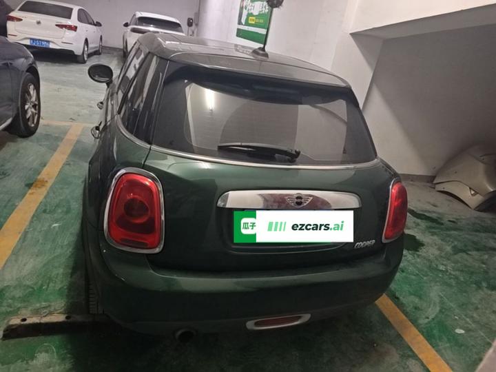 2016 1.5T COOPER 5-Door photo 6