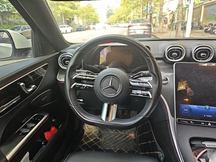 C-Class 2022 C 260 L Sport photo 3