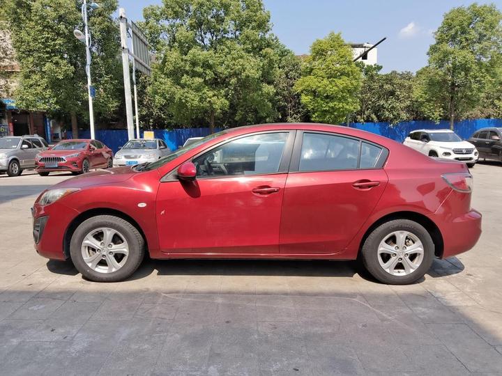 3 2015 Sedan 1.6L AT Elite photo 4