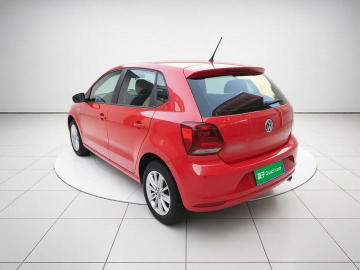 Polo 2014 1.6L AT Comfort photo 4