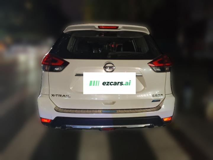 X-Trail 2017 2.0L CVT Comfort 2WD photo 5