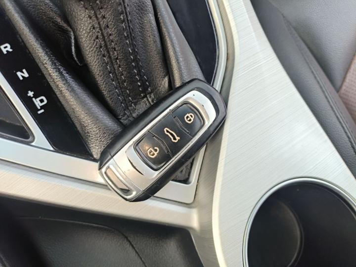 Vision 2018 1.5L AT Premium photo 8