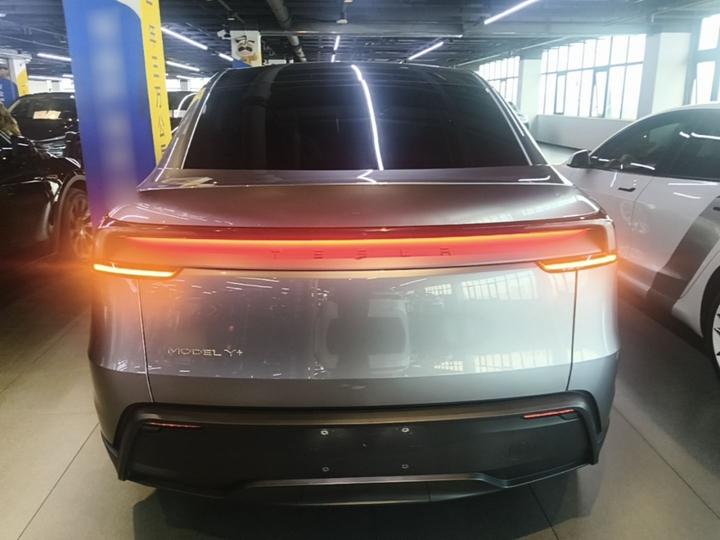 Model Y 2025 Facelift Long Range AWD photo 5