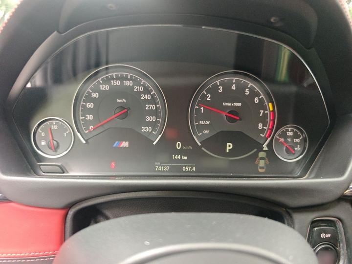 M4 2017 M4 2-Door Coupe photo 4