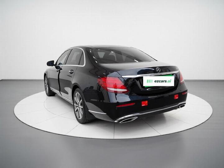 E-Class 2019 Facelift E 300 L Luxury photo 4