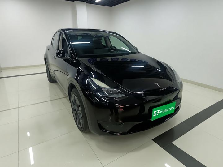 Model Y 2024 RWD photo 3