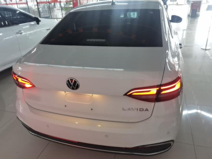 Lavida 2024 1.5L AT photo 3