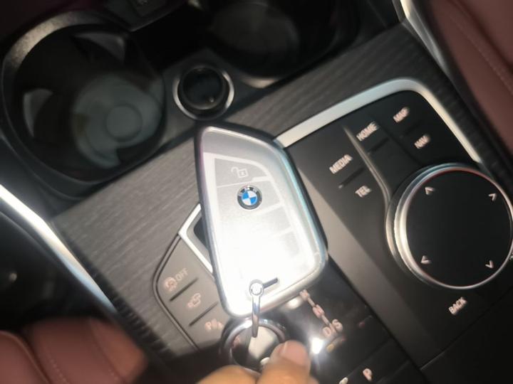 3 Series 2026 325Li M Sport Package photo 8